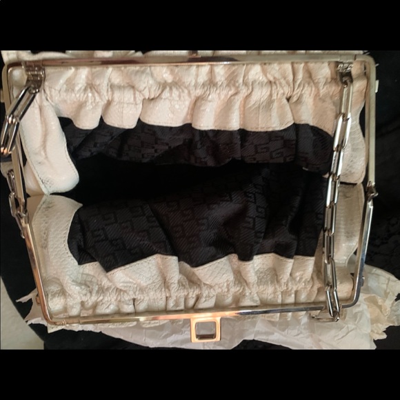 Gucci White Snake Vintage Clutch. - Picture 1 of 11